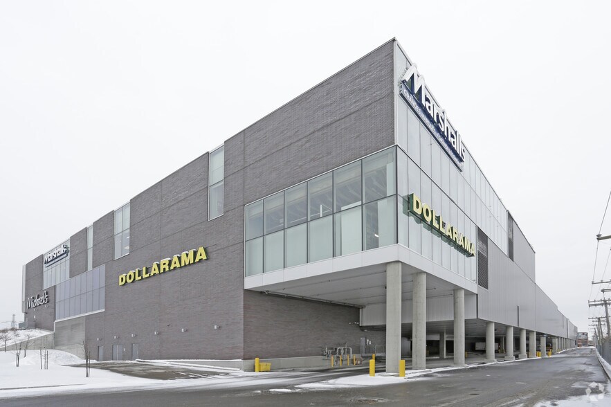 More Photos Of 7600 Boul Viau, Montréal General Retail For Lease