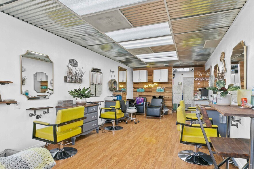 More Photos Of 2114 W Magnolia Blvd, Burbank Storefront For Sale