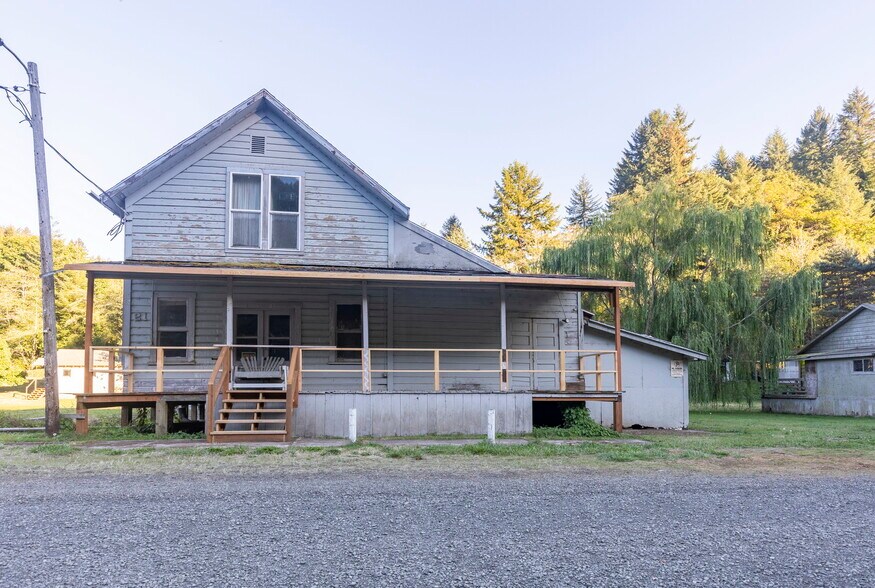 More Photos Of 11 Elk City rd, Toledo Specialty For Sale