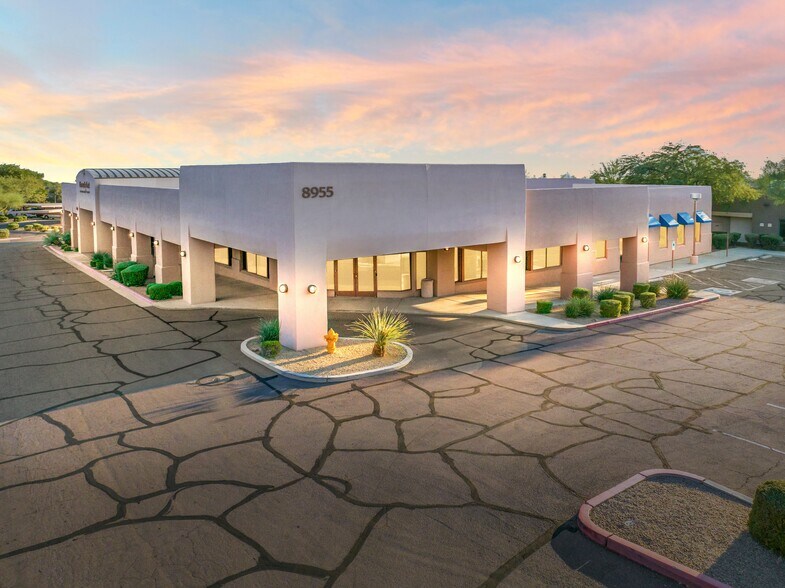 More Photos Of 8955 E Pinnacle Peak Rd, Scottsdale Office For Lease