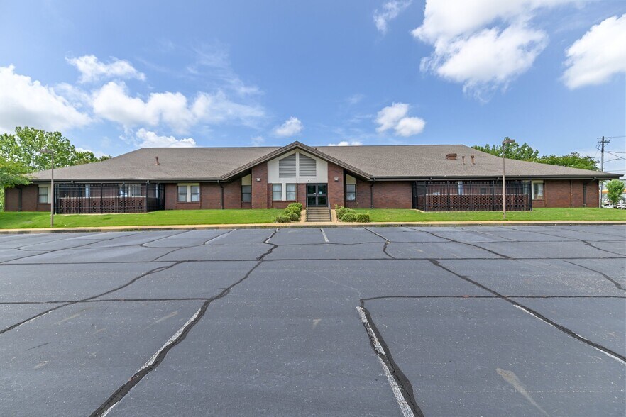 More Photos Of 762 S Court St, Montgomery Religious Facility For Sale