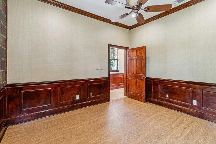 More Photos Of 310 Stagecoach Trl, San Marcos Medical For Lease