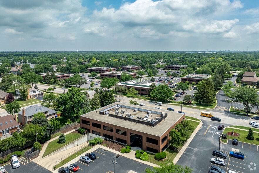 More Photos Of 1776 S Naperville Rd, Wheaton Office For Sale