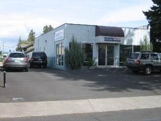 More Photos Of 354 NE Dekalb Ave, Bend Office For Lease