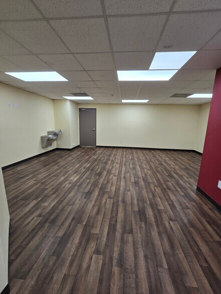 More Photos Of 6344 E Broadway Rd, Mesa Medical For Lease