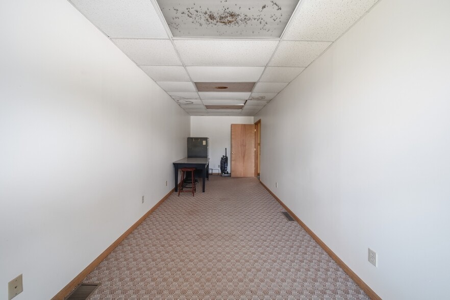 More Photos Of 208 Irwin St, Brooklyn Manufacturing For Sale
