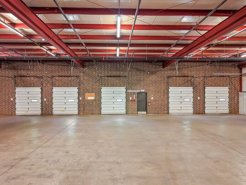 More Photos Of 623 Southwest St, High Point Warehouse For Lease