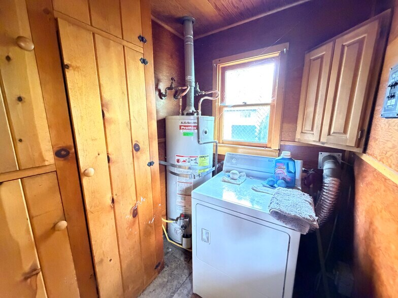 More Photos Of 54225 Pine Crest, Idyllwild-Pine Cove General Retail For Sale