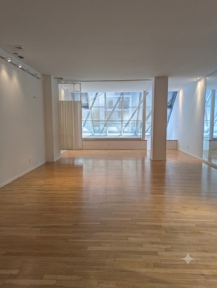 Primary Photo Of 150 W 58th St, New York Apartments For Lease