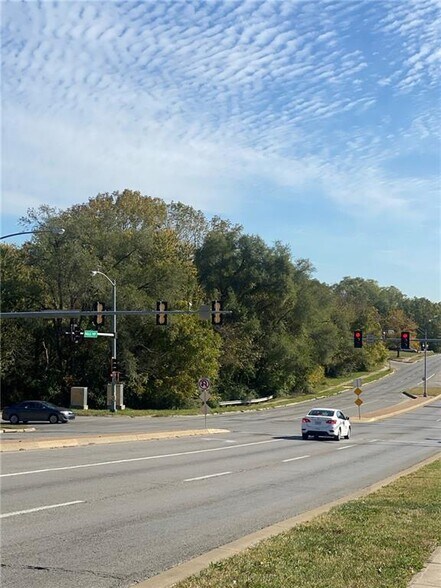 More Photos Of 5444 Parallel Pkwy, Kansas City Land For Sale