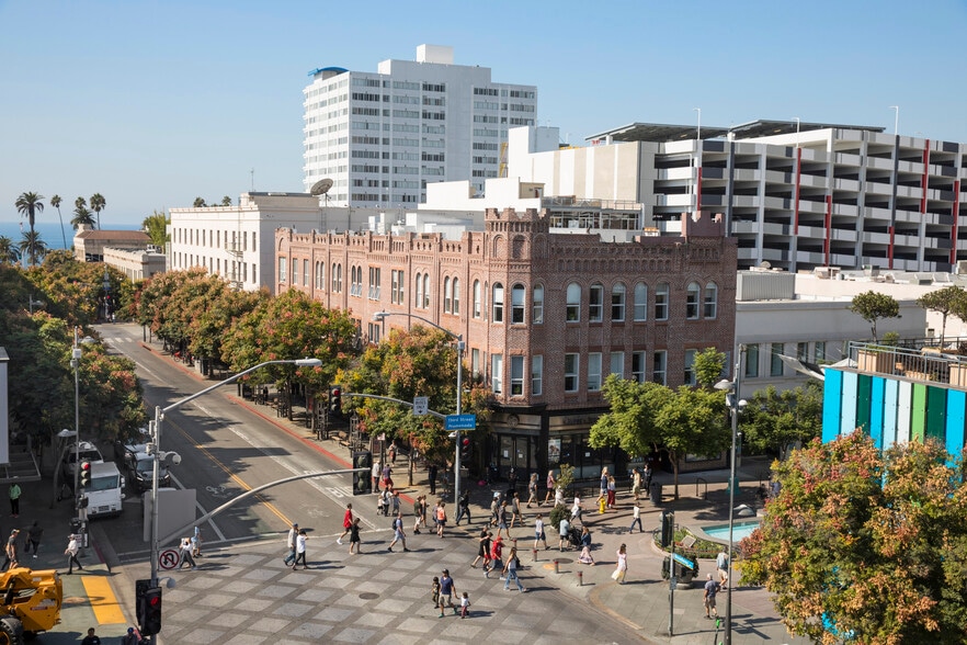 More Photos Of 223-227 Broadway, Santa Monica Storefront Retail Office For Lease