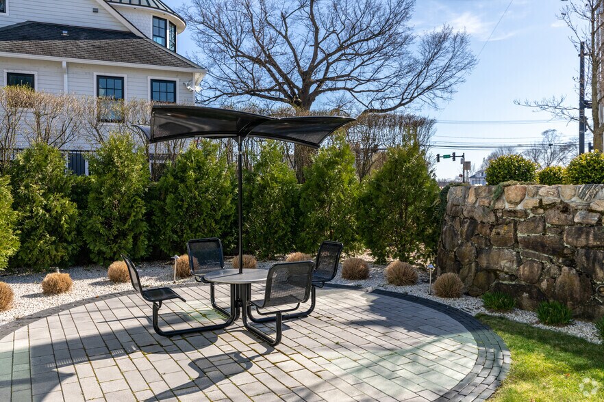 More Photos Of 83 East Ave, Norwalk Medical For Lease