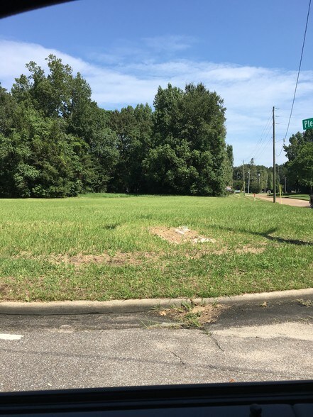 More Photos Of 840 Executive Park Dr, Mobile Land For Sale