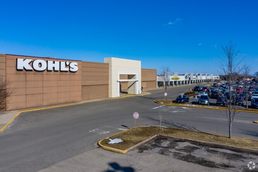 More Photos Of 900 W Northland Ave, Appleton Unknown For Lease