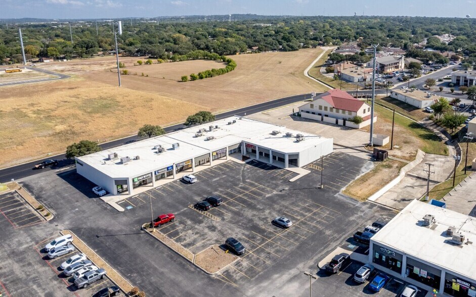 More Photos Of 4941-4977 Walzem Rd, San Antonio Unknown For Lease