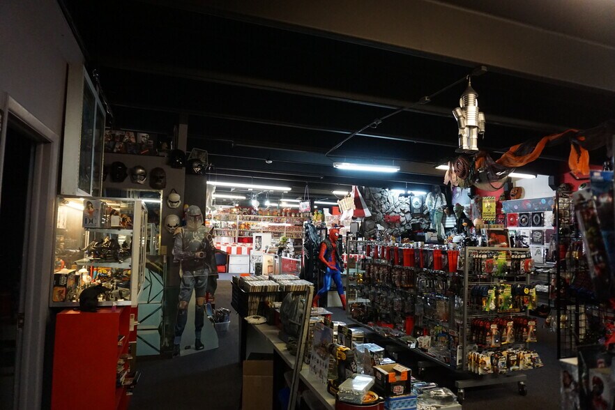 More Photos Of 3958 S Federal Blvd, Englewood Freestanding For Sale