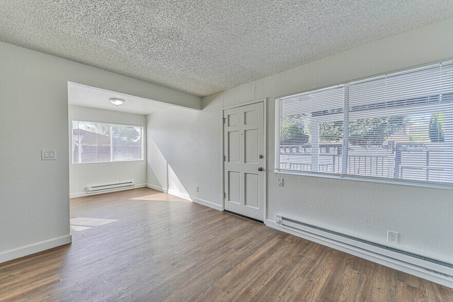 More Photos Of 290 Pennsylvania Dr, Watsonville Apartments For Sale