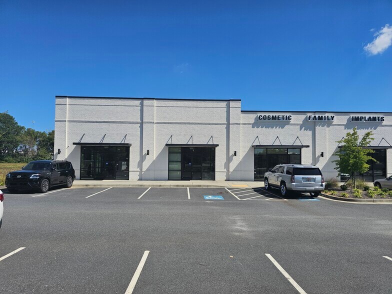 More Photos Of 2112 Old 41 Hwy, Kennesaw Medical For Lease