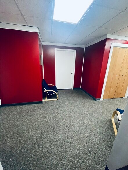 More Photos Of 210 Valdese Ave, Morganton Office For Lease