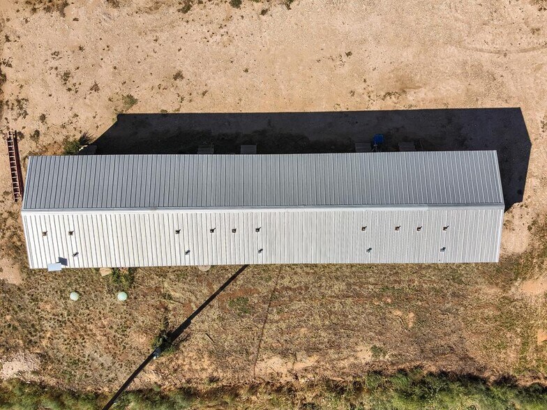 More Photos Of 7007 Farm to Market 846, Knott Office For Sale