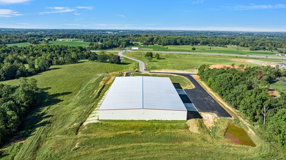 More Photos Of 55 Bagwell Blvd, Scottsville Warehouse For Lease