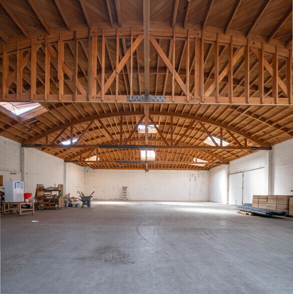 More Photos Of 3028 Dolores St, Los Angeles Manufacturing For Lease