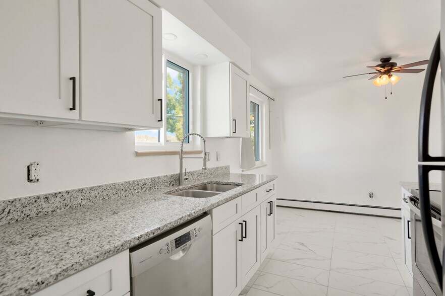 More Photos Of 5710 S Pennsylvania St, Littleton Apartments For Sale