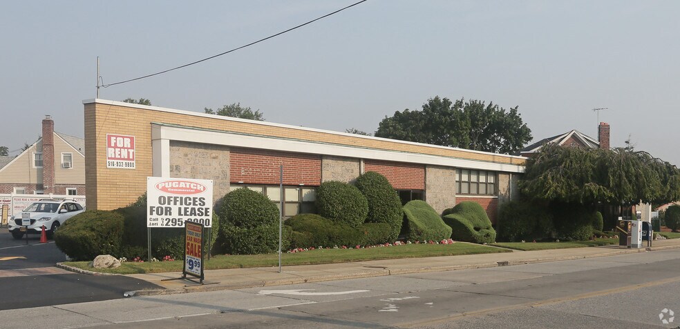 More Photos Of 301 Mill Rd, Hewlett Office For Lease