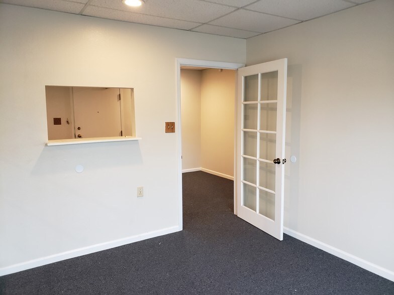 More Photos Of 1090 Adams St, Benicia Loft Creative Space For Lease