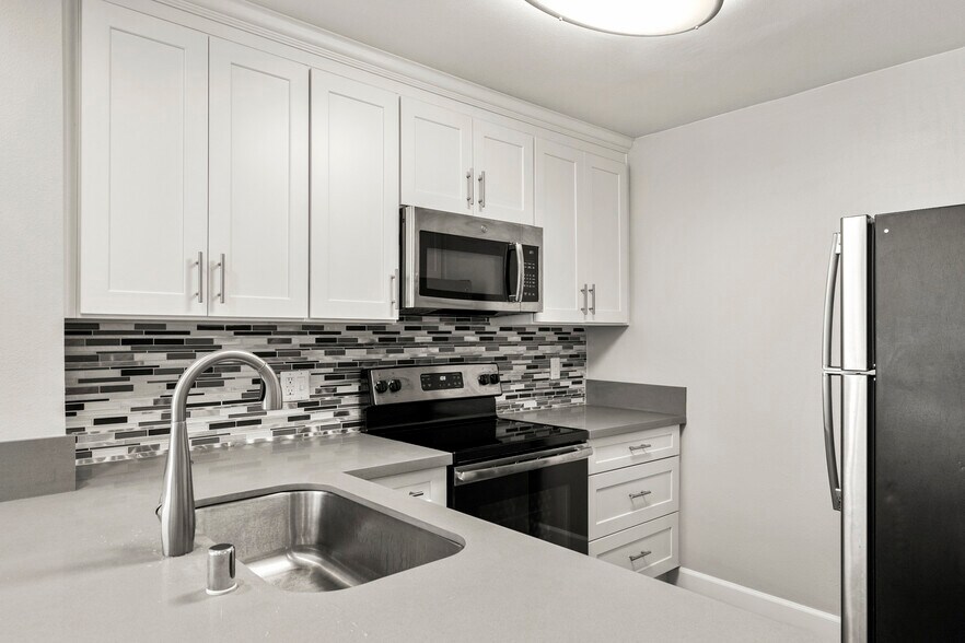 More Photos Of 1325 40th St, Emeryville Apartments For Lease