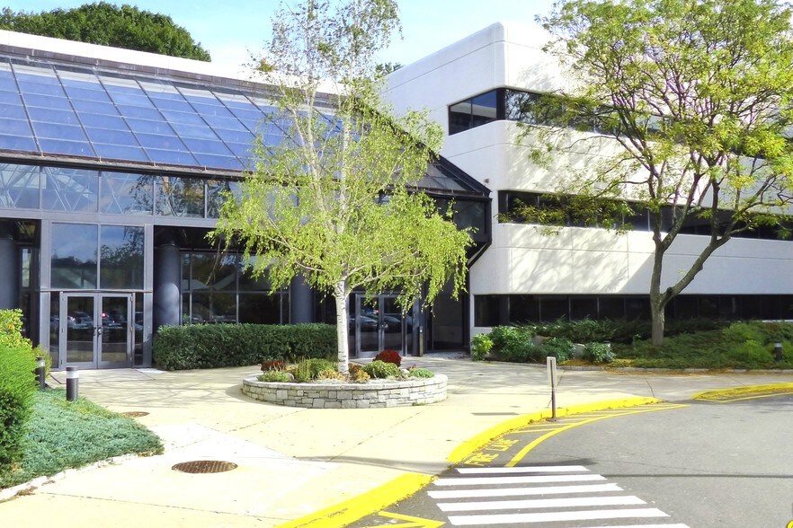 More Photos Of 148 East Ave, Norwalk Medical For Sale
