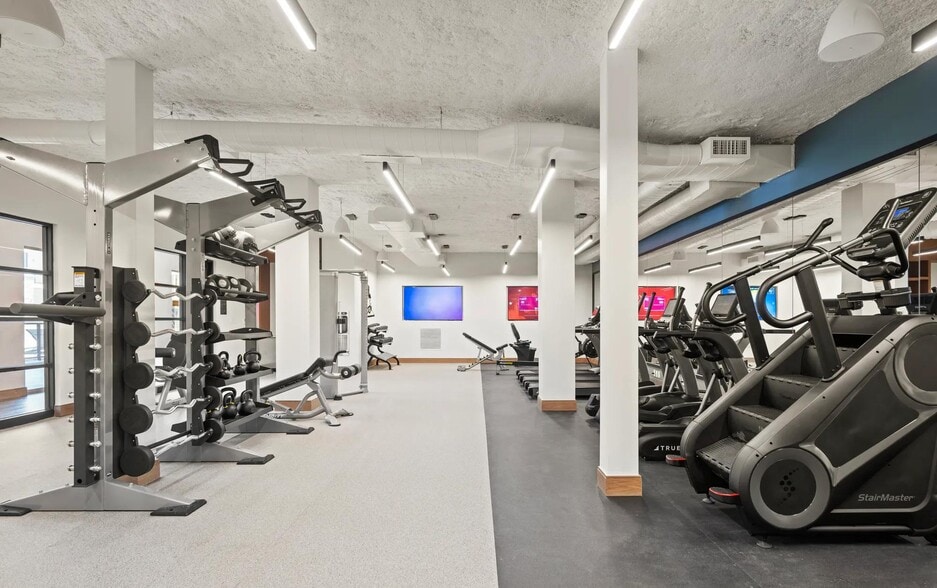 More Photos Of 2 Los Angeles St, Newton Apartments For Lease