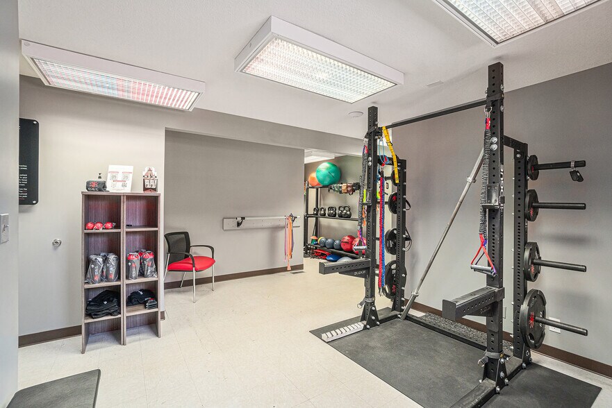 More Photos Of 2 Holly Ln, Paola Medical For Sale