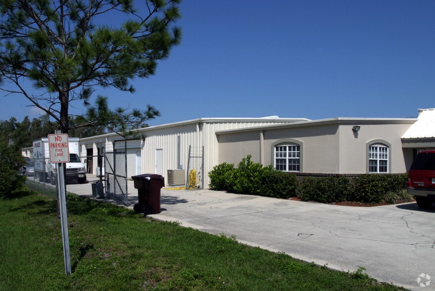 More Photos Of 12660 Metro Pky, Fort Myers Self Storage For Sale