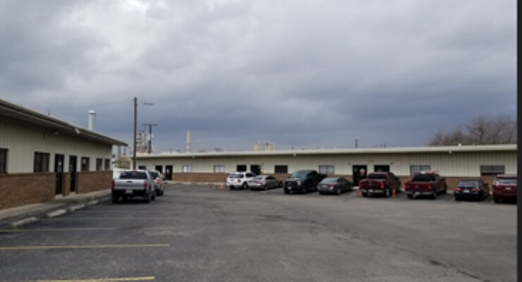 More Photos Of 11549 Old Perrin Beitel Rd, San Antonio Light Manufacturing For Lease