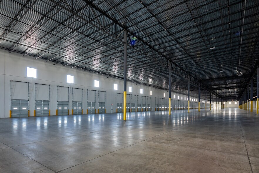 More Photos Of 1069 FM 3349, Taylor Distribution For Lease