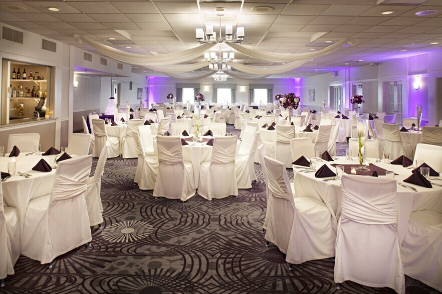 More Photos Of 100 W 76th St, Davenport Hotel For Sale