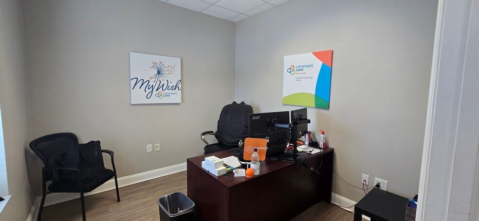 More Photos Of 1307-1309 Providence Rd, Brandon Office For Lease