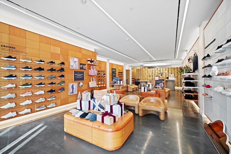 More Photos Of 3135 M St NW, Washington Storefront For Lease