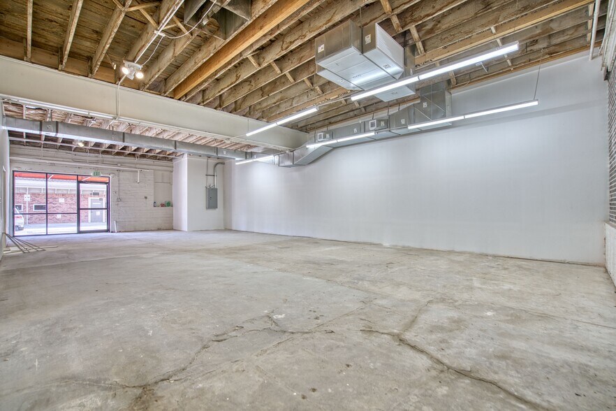 More Photos Of 516 Main St, Longmont General Retail For Sale