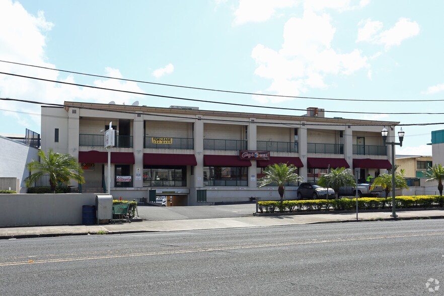 More Photos Of 1125 N King St, Honolulu Storefront Retail Office For Lease