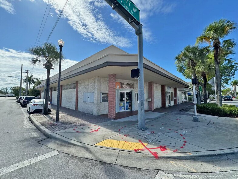 More Photos Of 137-141 N Krome Ave, Homestead Storefront For Sale