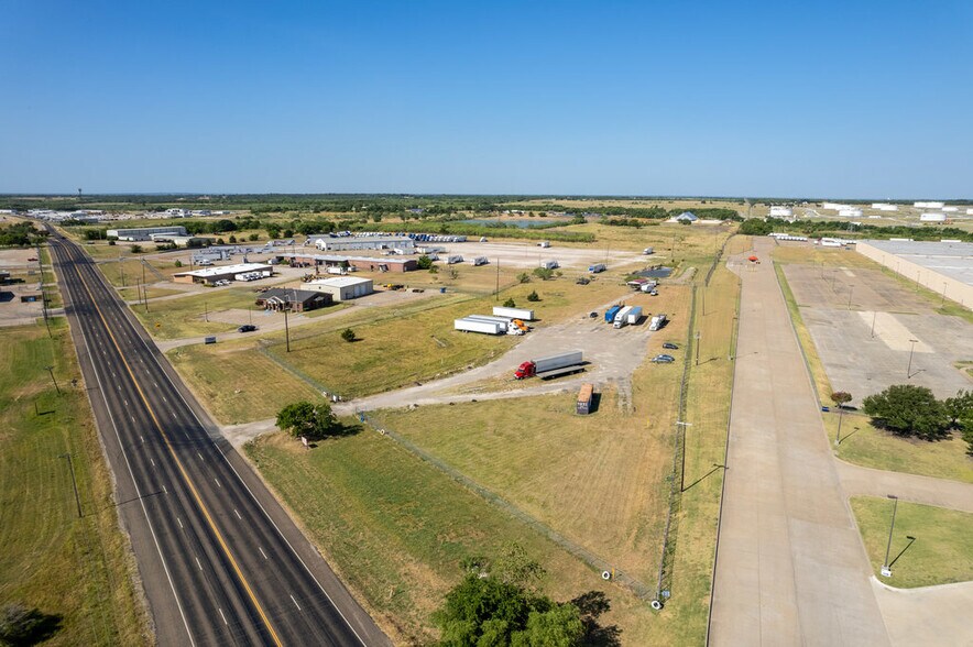 More Photos Of 2300 S Business 45, Corsicana Land For Sale