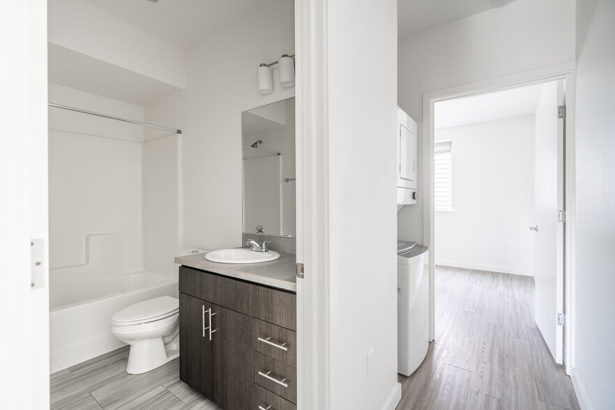 More Photos Of 4620 N Maryland Ave, Portland Apartments For Sale