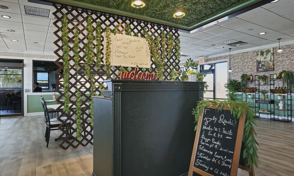 Primary Photo Of 1122 Hebron Rd, Heath Restaurant For Sale