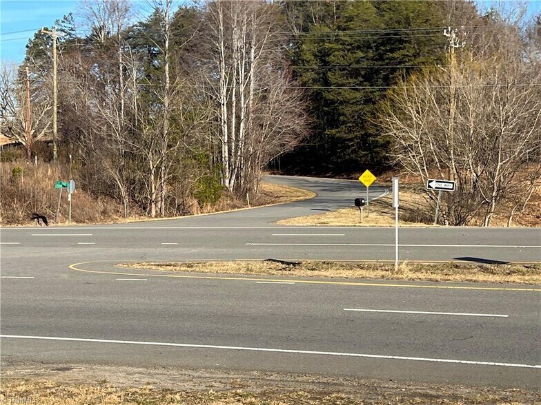 More Photos Of 4432 W Pine St, Mount Airy Land For Sale