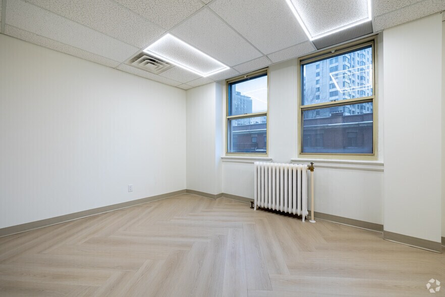 More Photos Of 1538 Rue Sherbrooke O, Montréal Medical For Lease