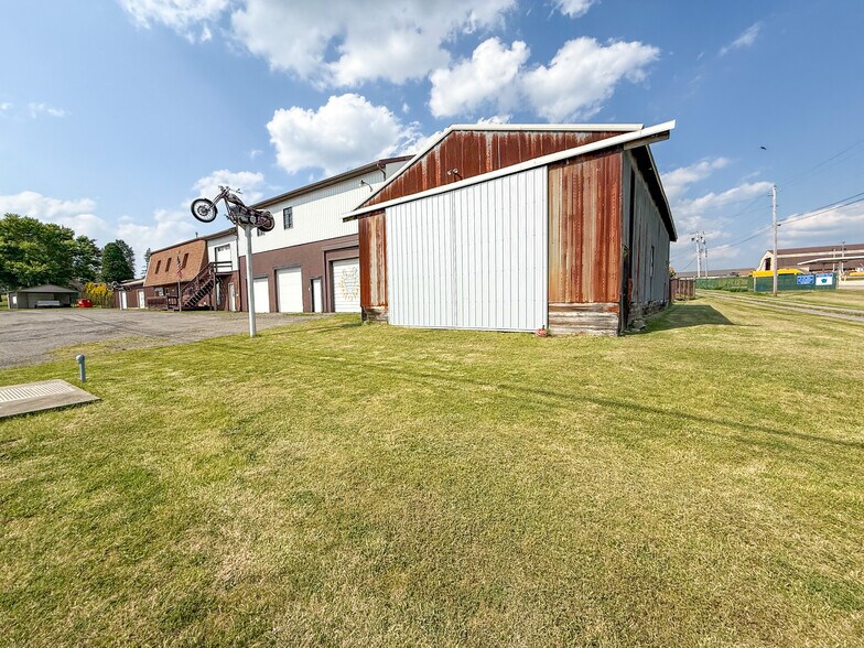 More Photos Of 13080 US 422, Kittanning Storefront Retail Residential For Sale