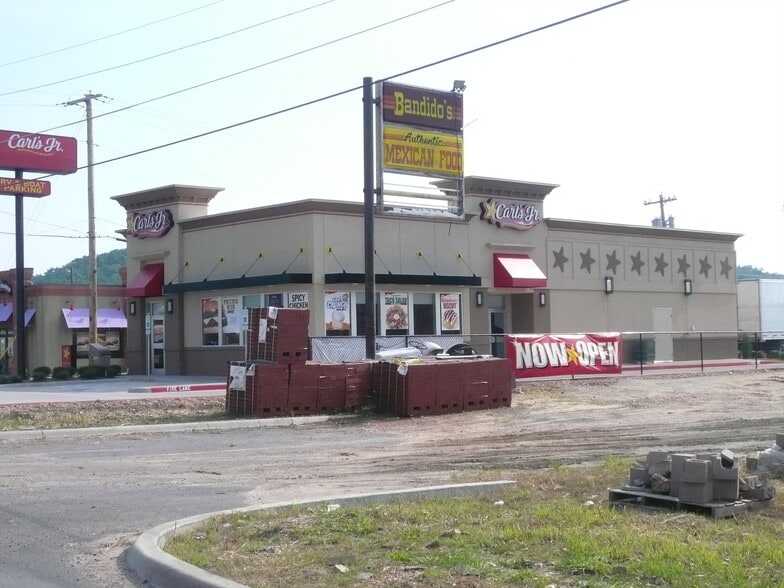 More Photos Of 1850 W Muskogee Ave, Tahlequah Fast Food For Lease