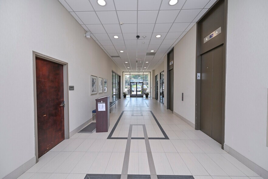 More Photos Of 6510 Abrams Rd, Dallas Office For Lease